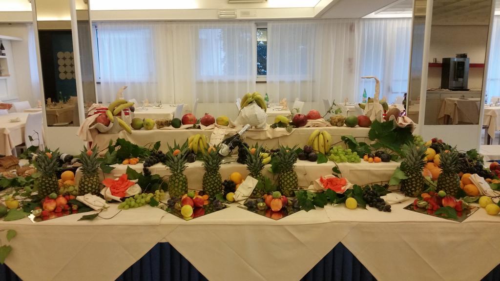 Hotel Bristol Lignano Sabbiadoro Dış mekan fotoğraf