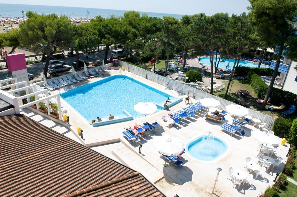 Hotel Bristol Lignano Sabbiadoro Dış mekan fotoğraf