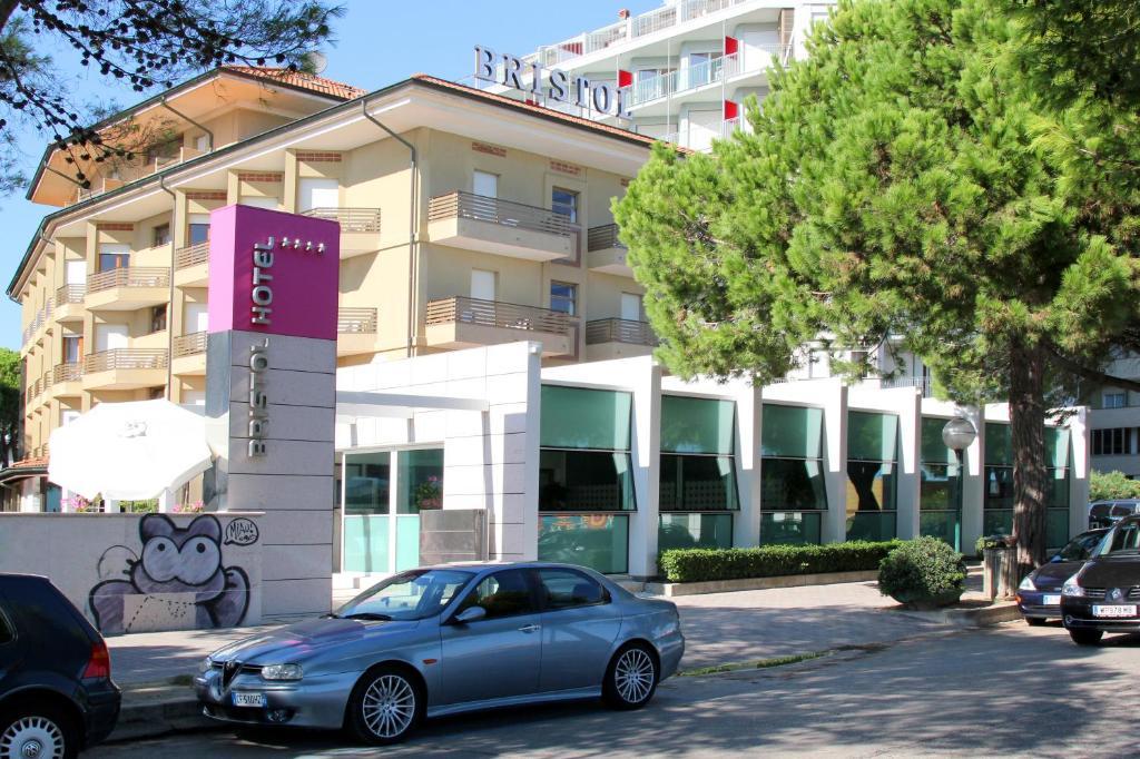 Hotel Bristol Lignano Sabbiadoro Dış mekan fotoğraf