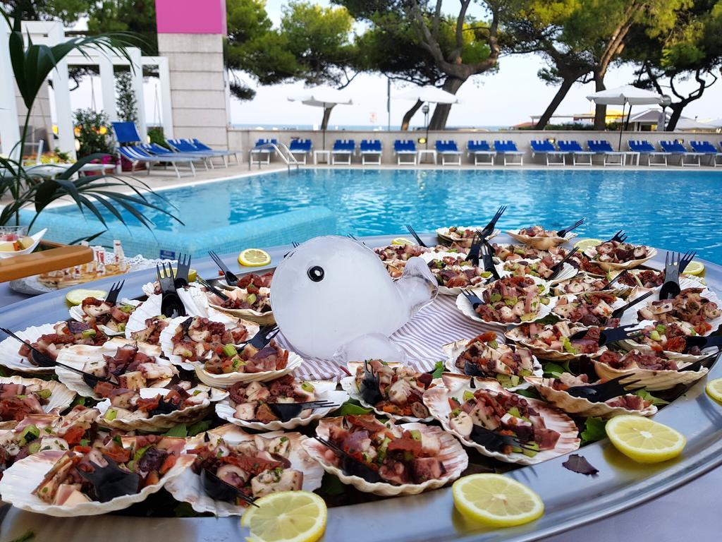Hotel Bristol Lignano Sabbiadoro Dış mekan fotoğraf